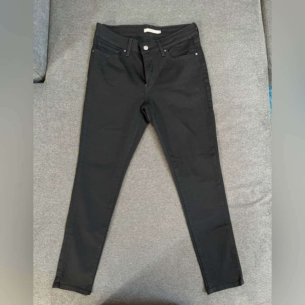 Women’s 711 Skinny Levi’s-Black size 30
